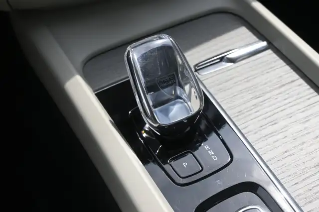 Volvo XC60 view 20