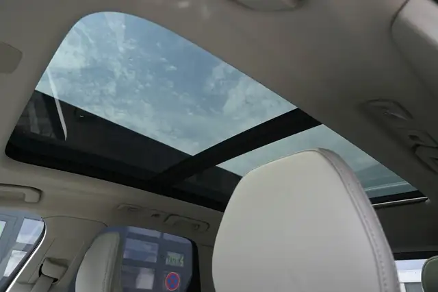 Volvo XC60 view 12