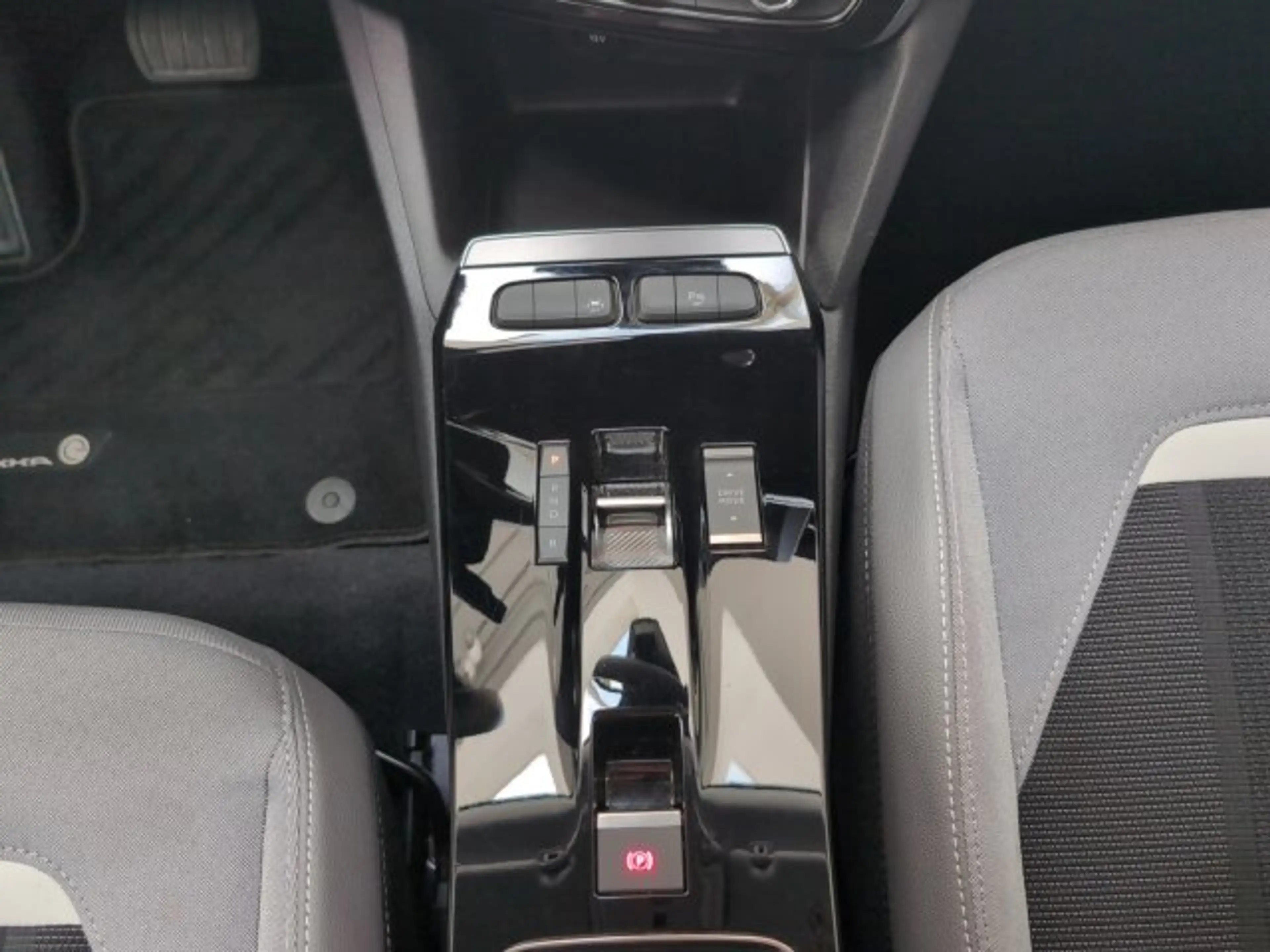Opel Mokka-E Elegance Automatik Klimaautomatik Sitzheizung (SI 130) — photo 14