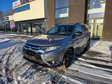 Outlander 2.0 4WD CVT Plus