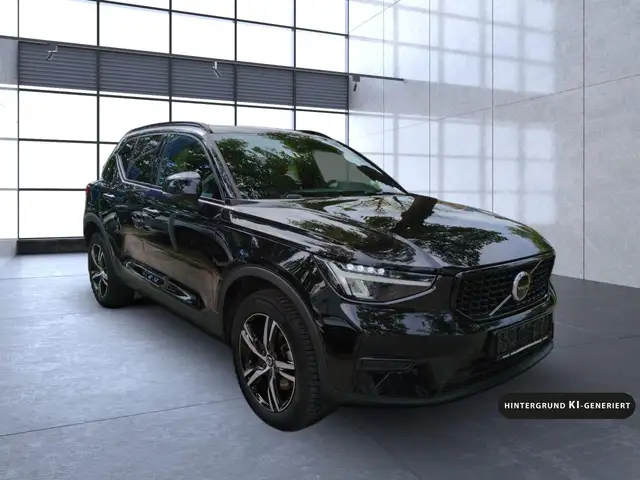 Volvo XC40 view 8