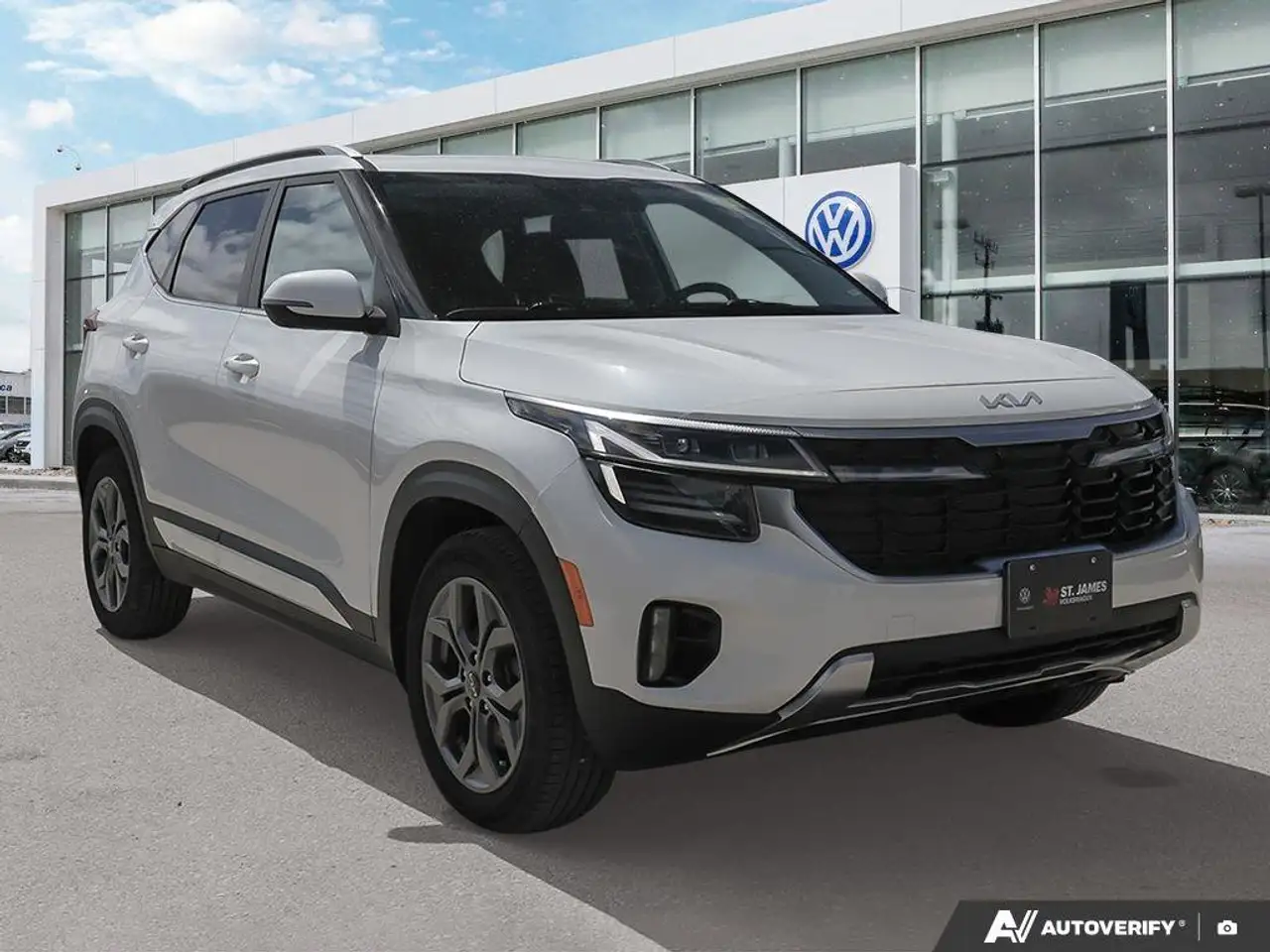 Kia Seltos снимка Kia Seltos