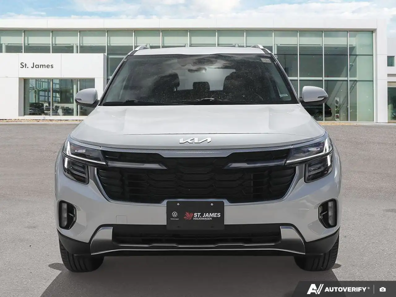 Kia Seltos снимка Kia Seltos