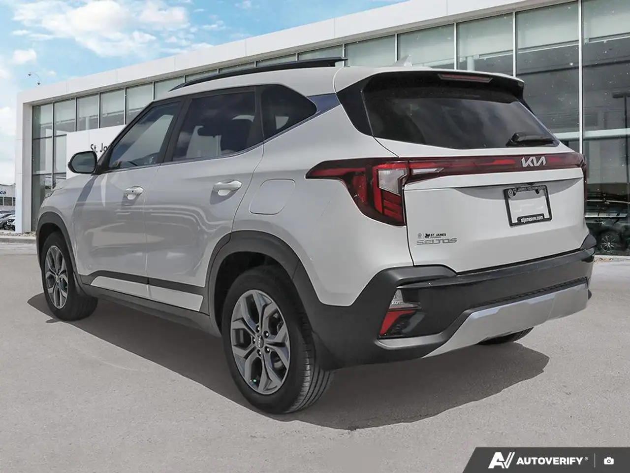 Kia Seltos снимка Kia Seltos