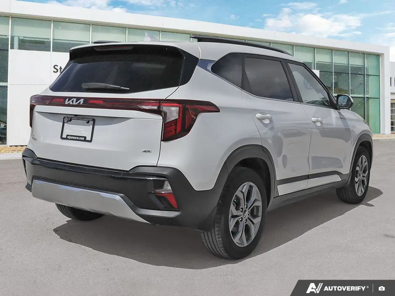 Kia Seltos снимка Kia Seltos