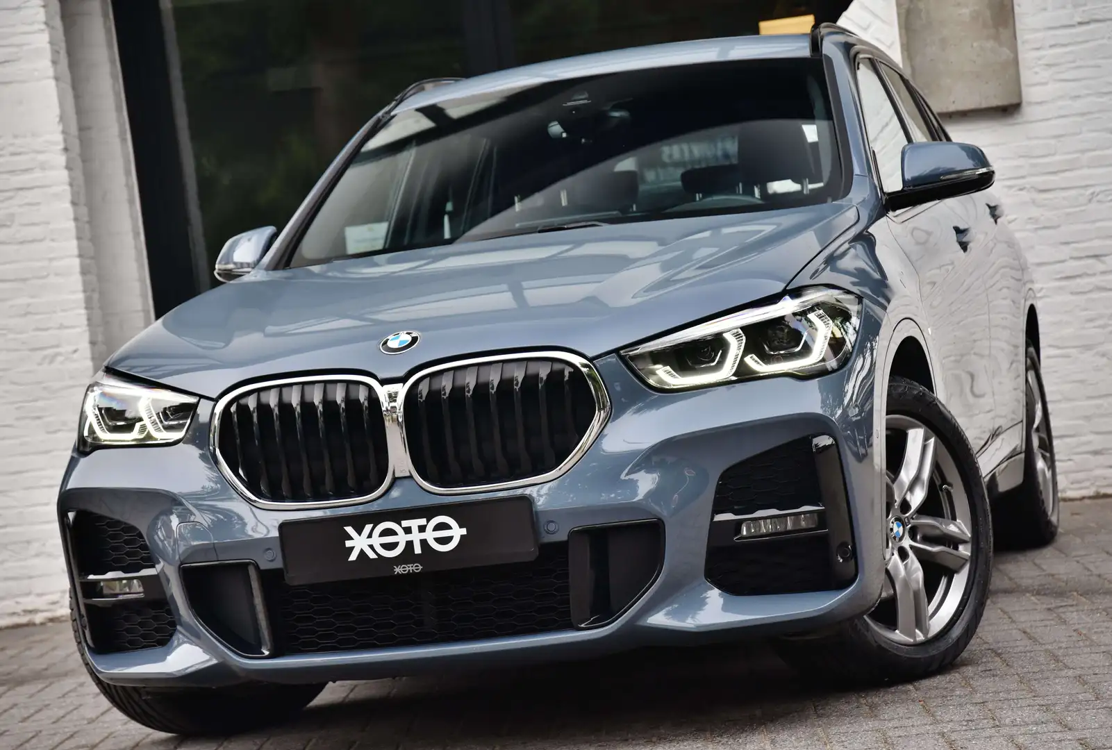 BMW X1 18i AUT. M SPORT *** 1HD. / VAT REFUNDABLE *** Gris - 1