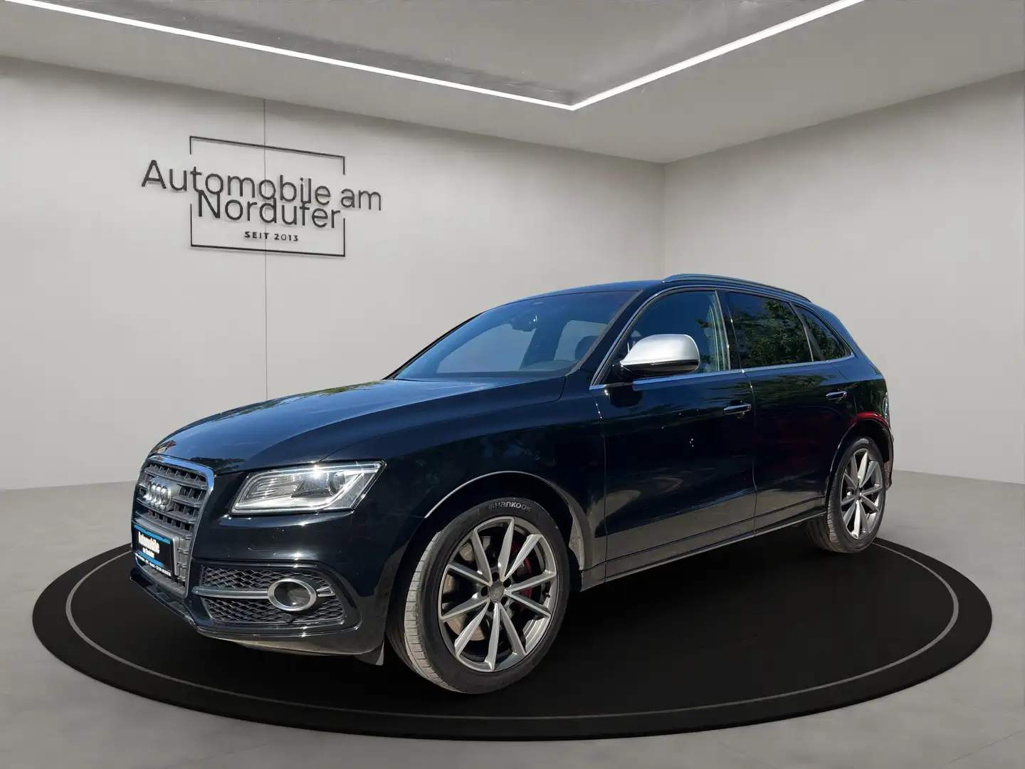 Audi SQ5 3.0 TDI plus quattro-Scheckheft-Kamera-AHK-Leder Schwarz - 1