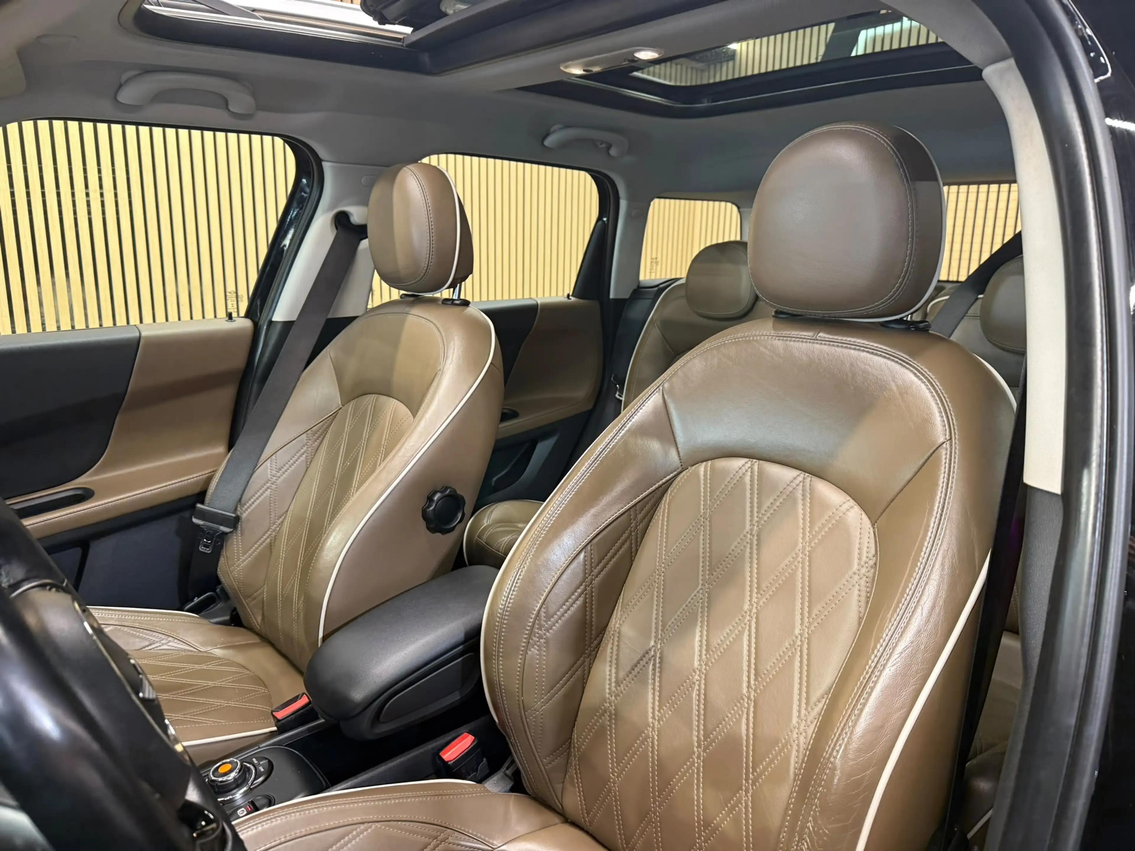 MINI Cooper Countryman 1.5IA SPORT ** BOITE AUTO ** GARANTIE 12 MOIS ** — photo 14