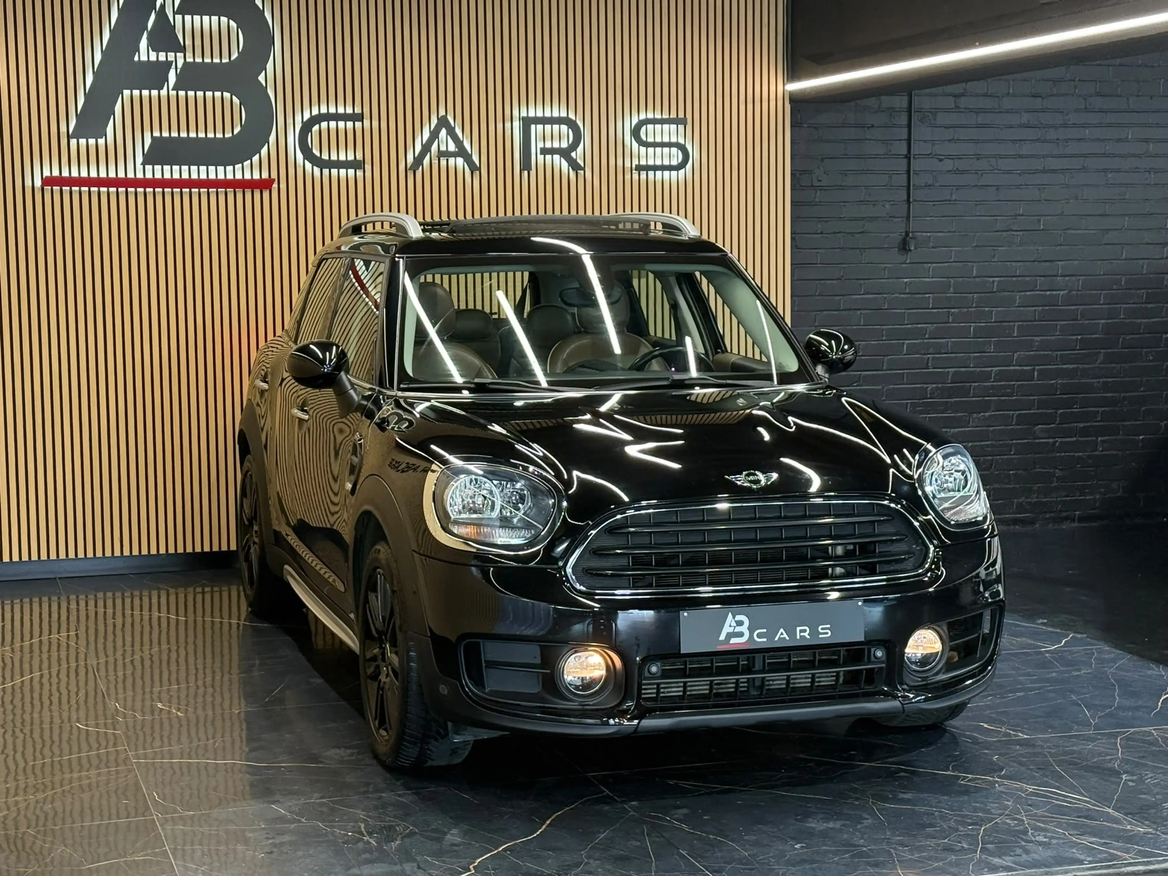 MINI Cooper Countryman 1.5IA SPORT ** BOITE AUTO ** GARANTIE 12 MOIS ** — photo 2