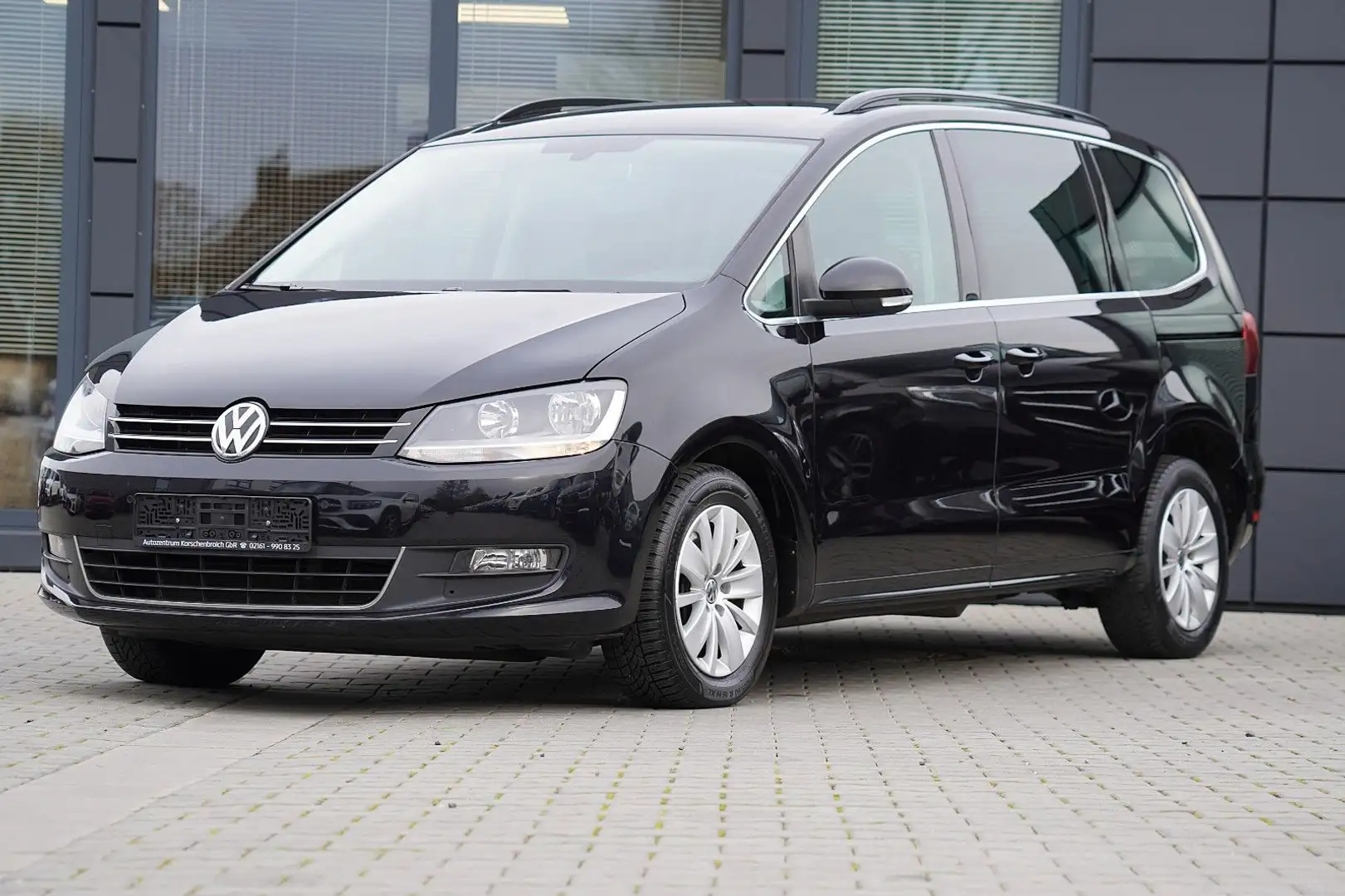 Volkswagen Sharan Comfortline 7-Sitzer / 2 Jahre Garantie Schwarz - 1