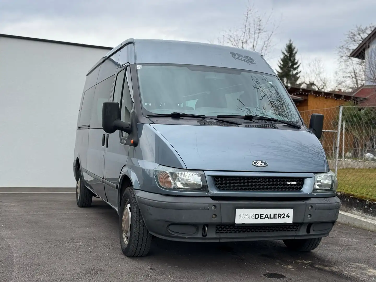 Ford Transit 2.0 FT 300 Lang Albastru - 2