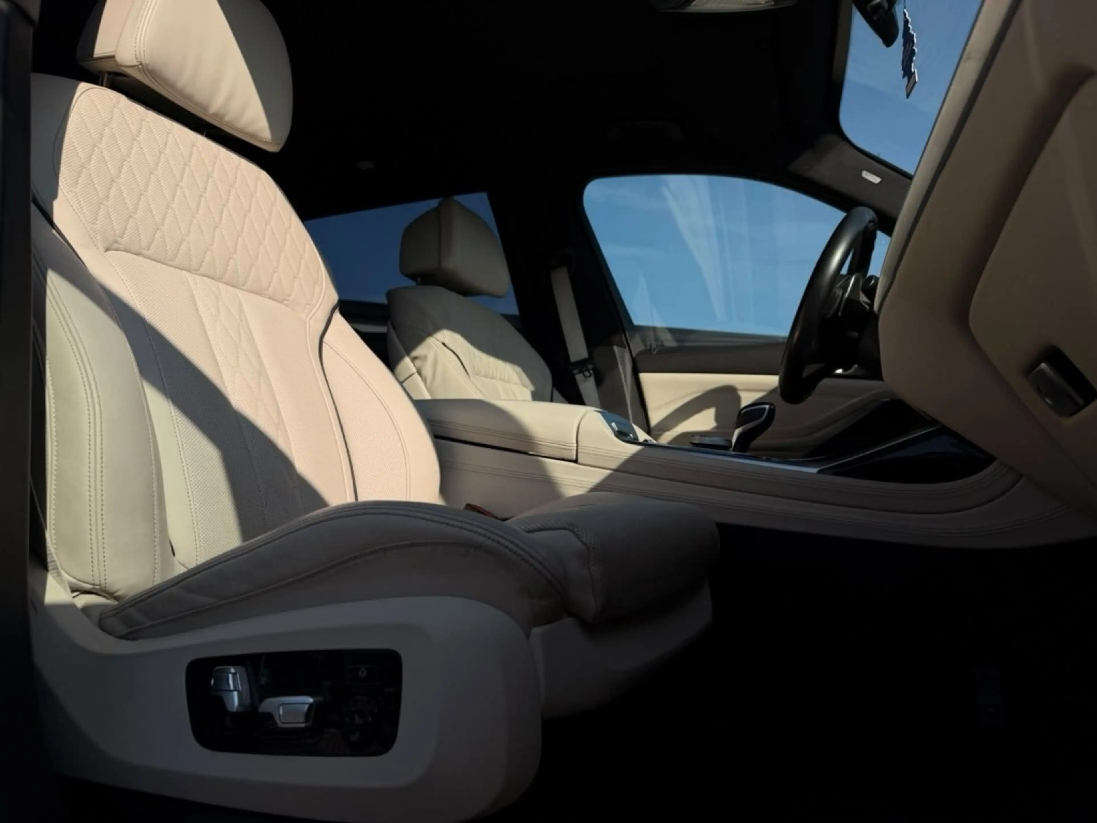 BMW X7 XDRIVE40I HIGH EX. M Sport 7P Laser, Pano, HUD — photo 12