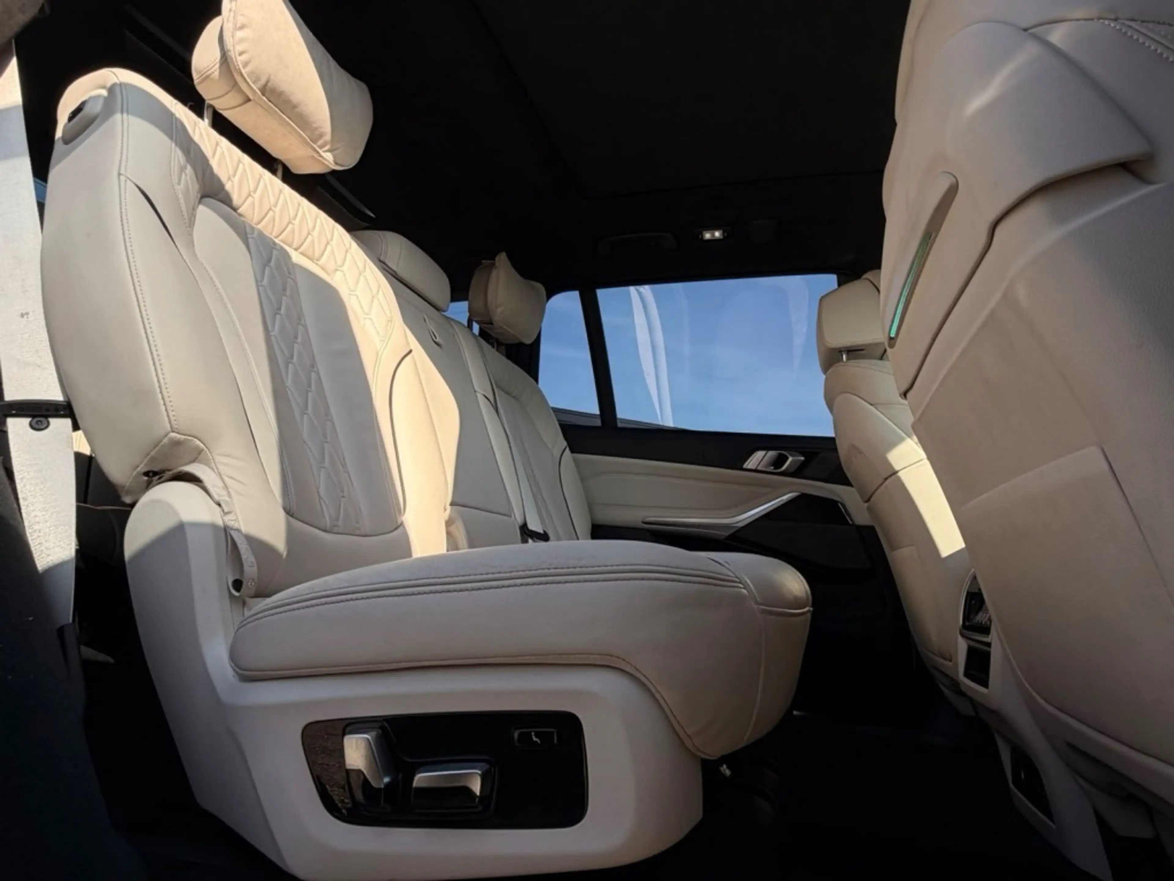 BMW X7 XDRIVE40I HIGH EX. M Sport 7P Laser, Pano, HUD — photo 13