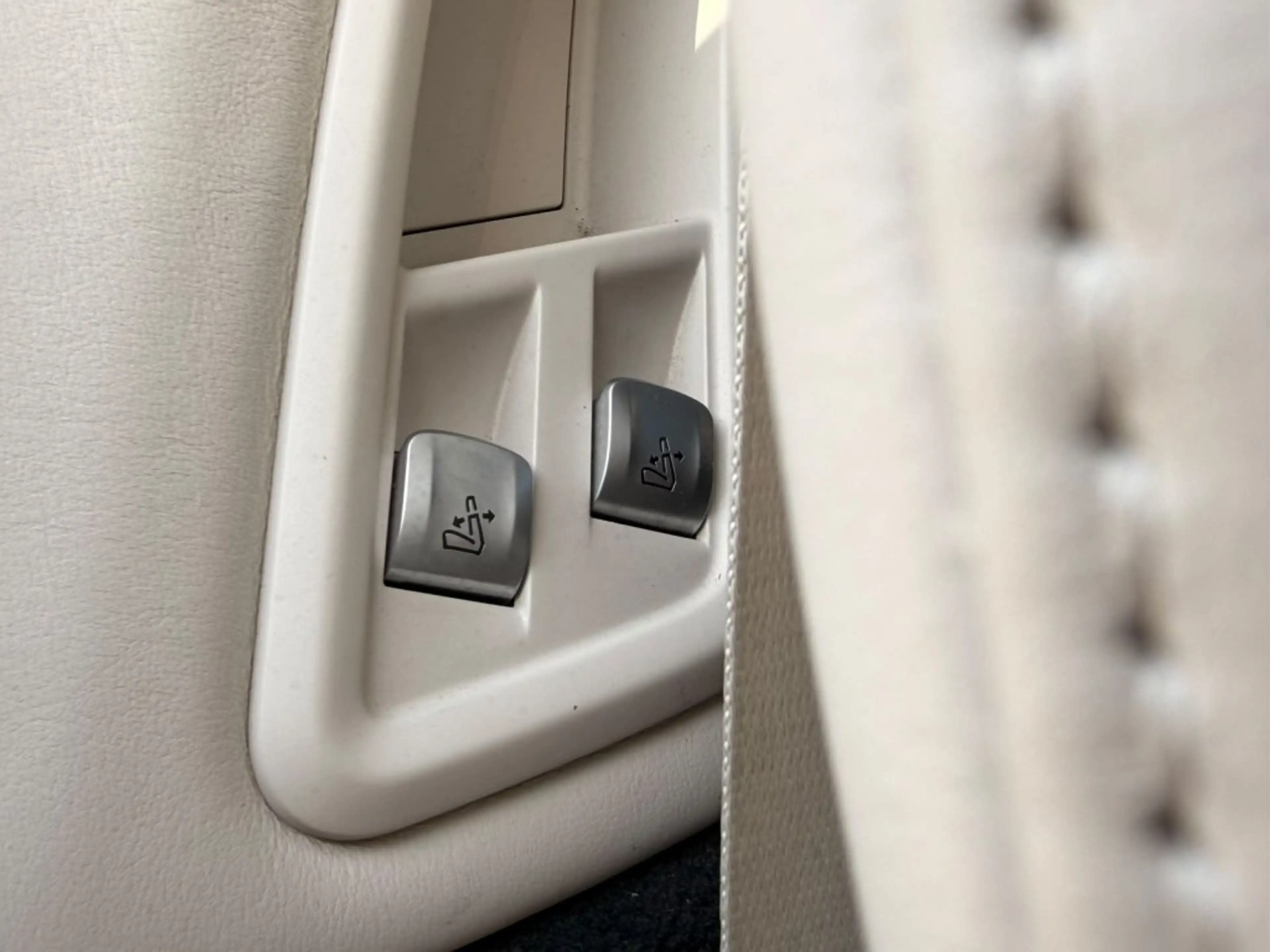 BMW X7 XDRIVE40I HIGH EX. M Sport 7P Laser, Pano, HUD — photo 16