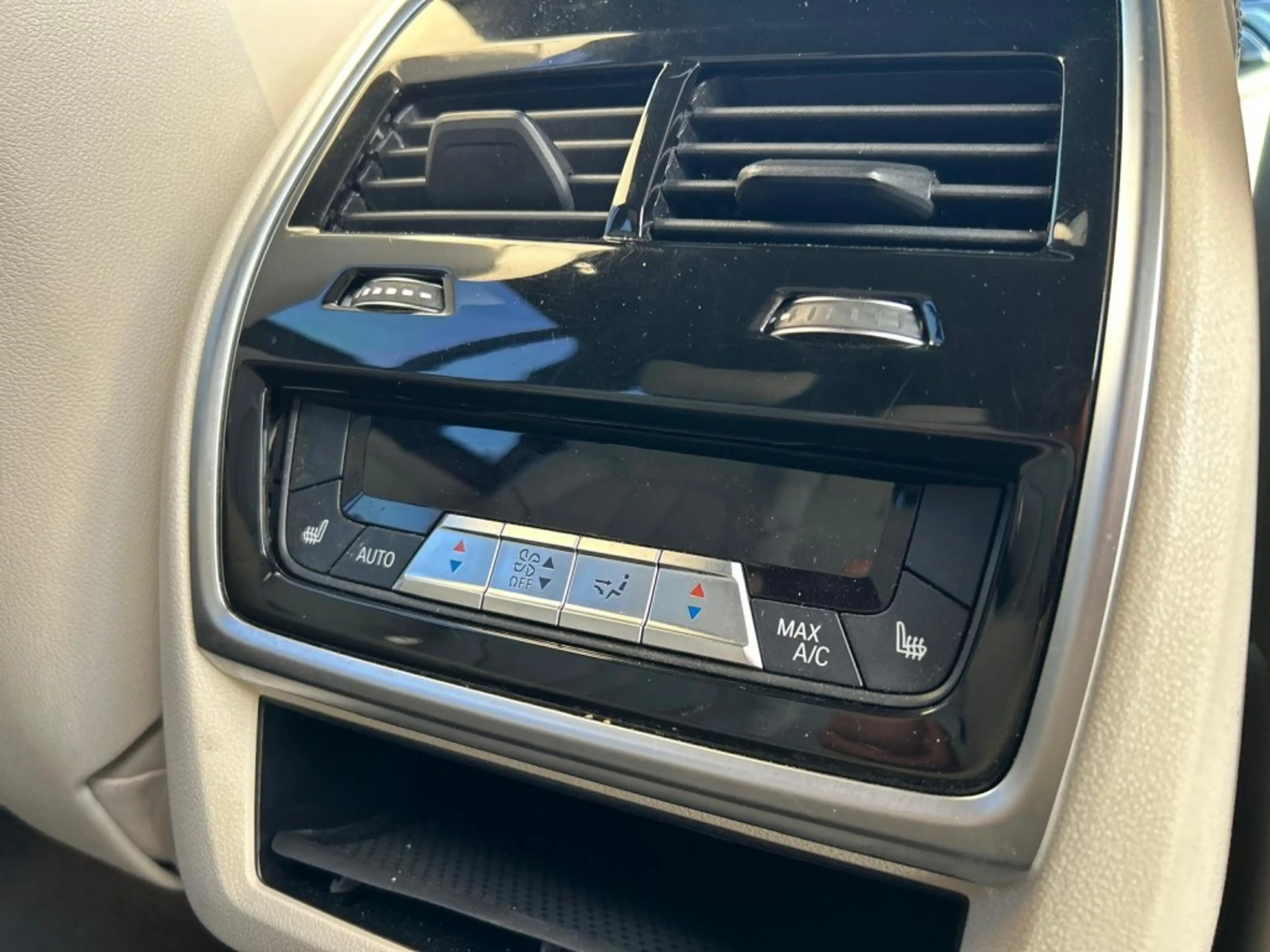 BMW X7 XDRIVE40I HIGH EX. M Sport 7P Laser, Pano, HUD — photo 42