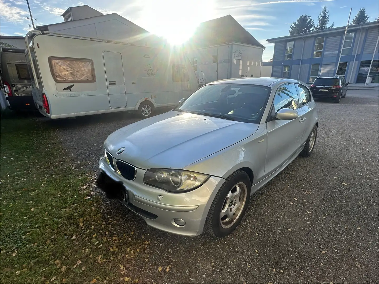 BMW 118 118d DPF Grau - 1