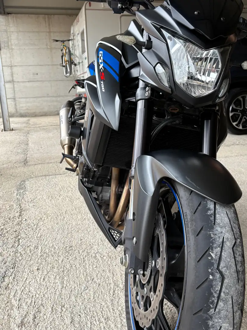 Suzuki GSX-S 750 Yugen Negru - 1