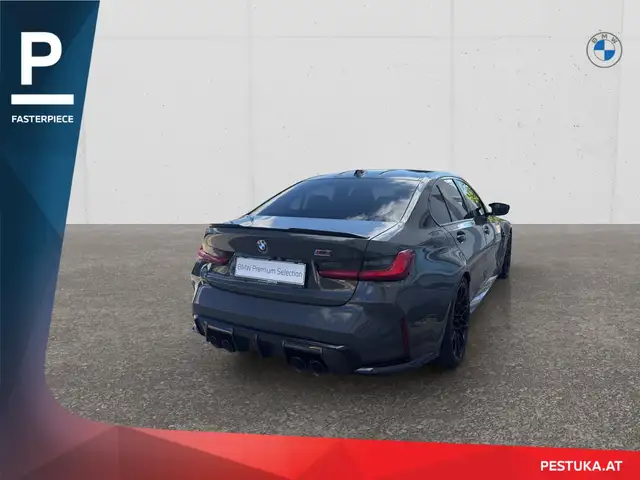 BMW M3 view 4