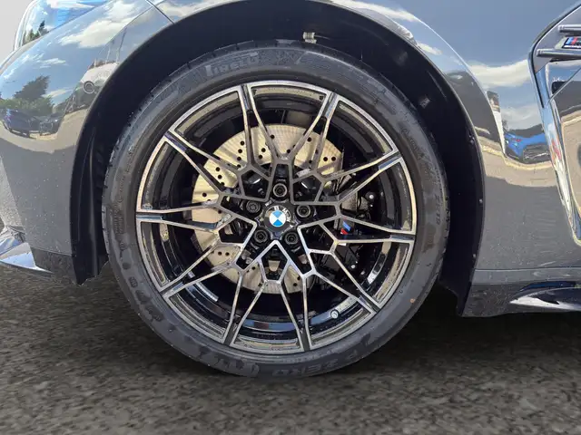 BMW M3 view 7