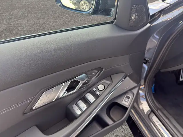 BMW M3 view 10