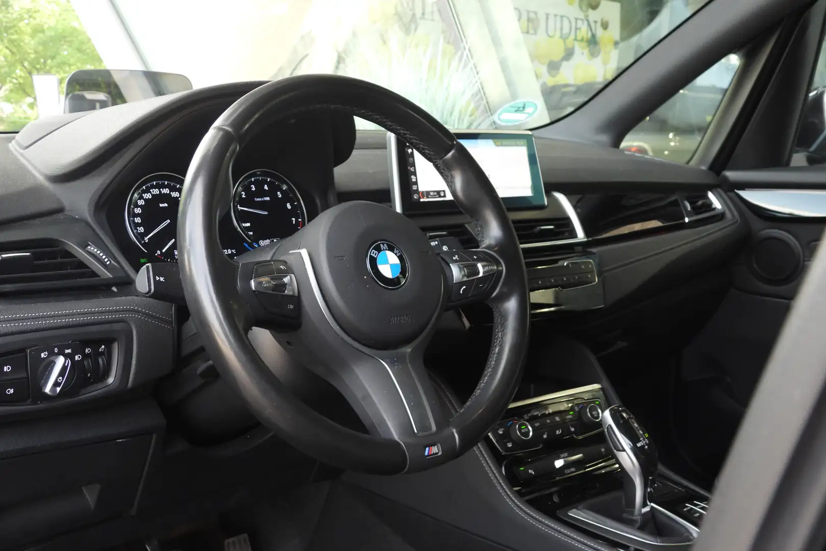 BMW 218 2 Serie Active Tourer 218i High Executive Sport Li Zwart - 2