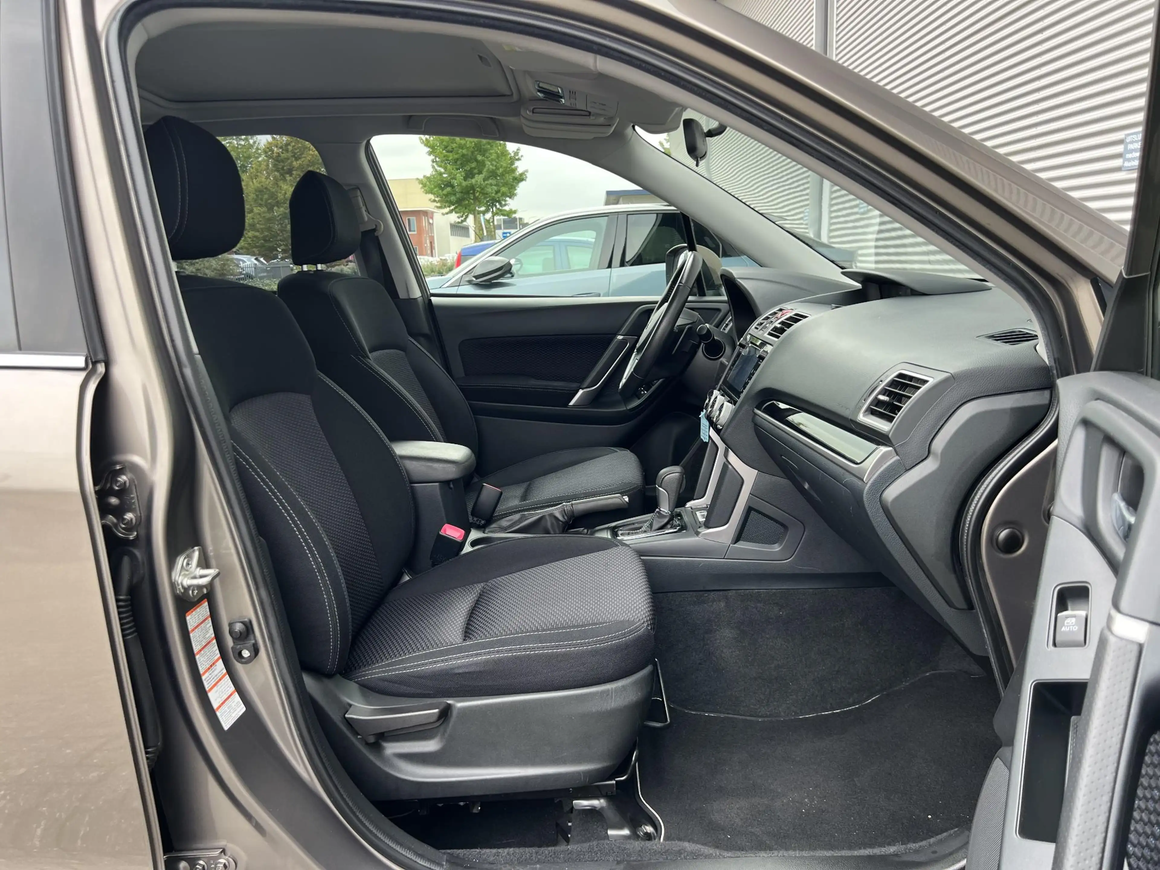 Subaru Forester 2.0 Luxury Plus Eyesight Automaat | Trekhaak | 17" — photo 18