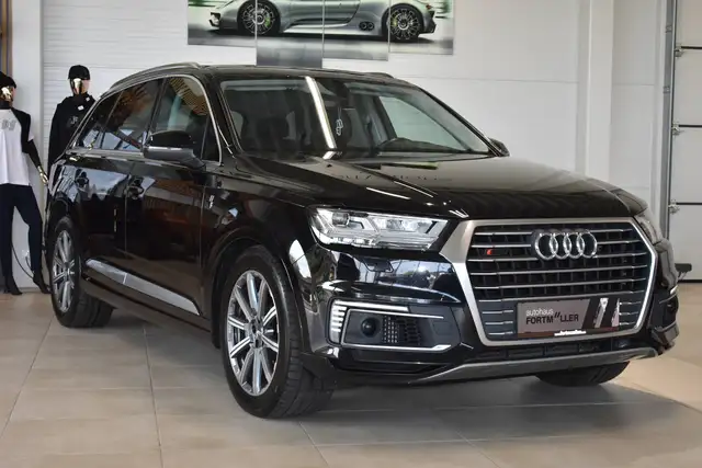Audi Q7 e-tron 3.0 TDI e-tron quattro // S line Sport Plus//Stdhzg