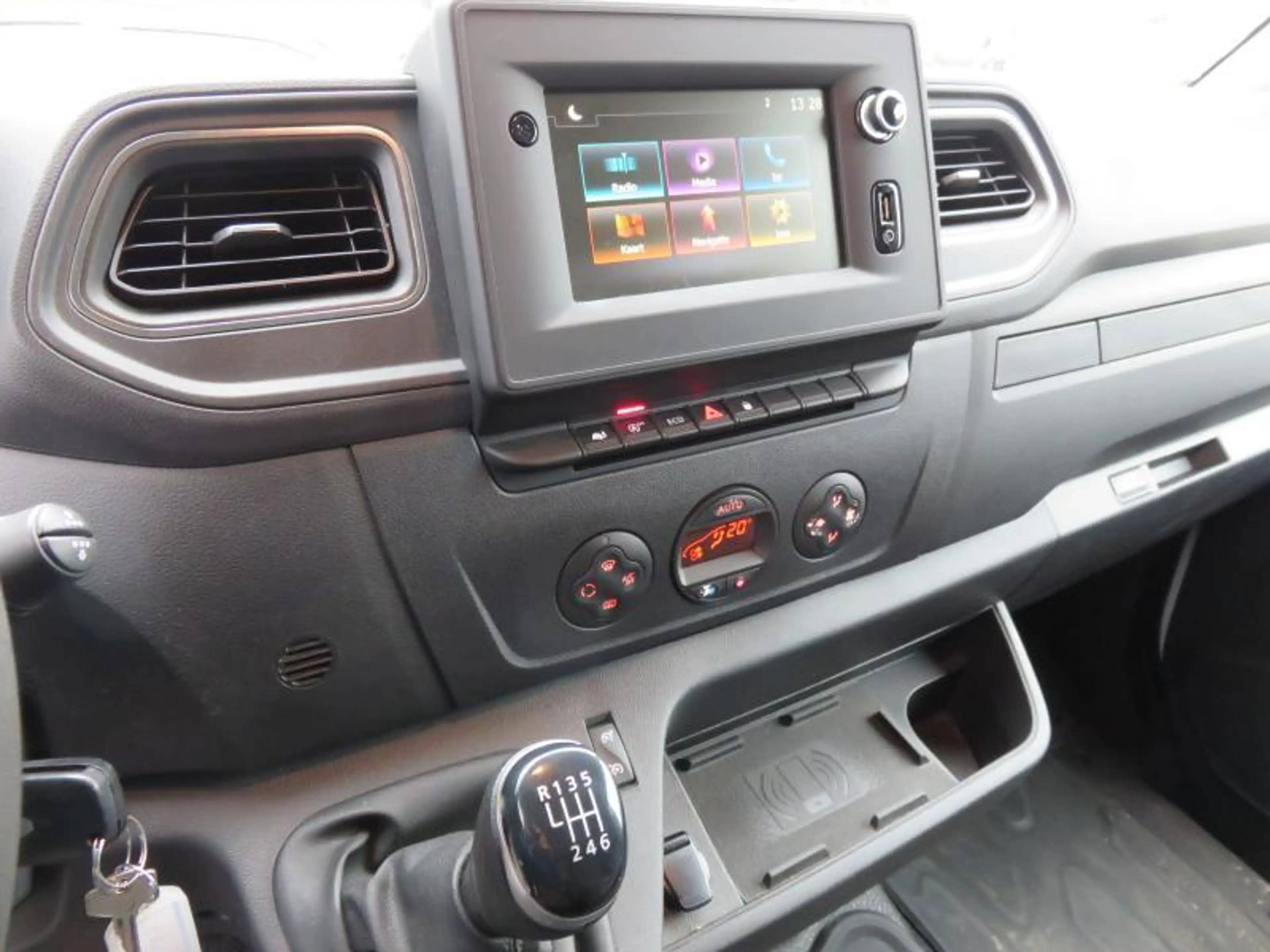 Renault Master 2.3 D.  CCAB. L3 — photo 9
