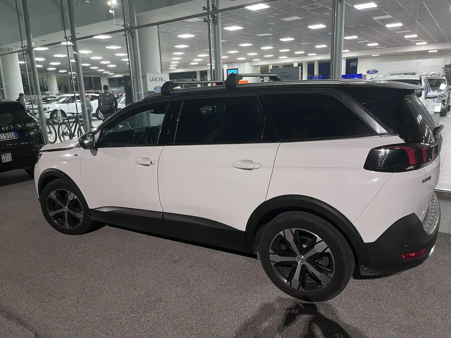 Peugeot 5008 2.0 bluehdi GT s&s 180cv 7p.ti eat6 - 1