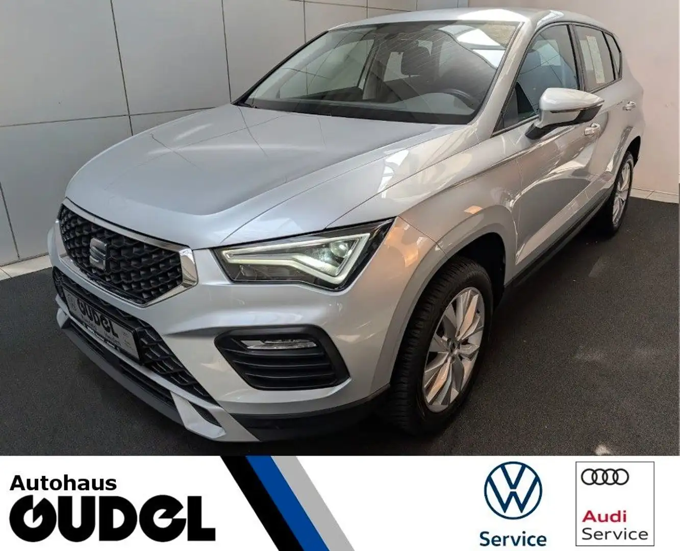 SEAT Ateca 1.5TSI"Style"LED Nav App FrontASS AHK DAB Argent - 1