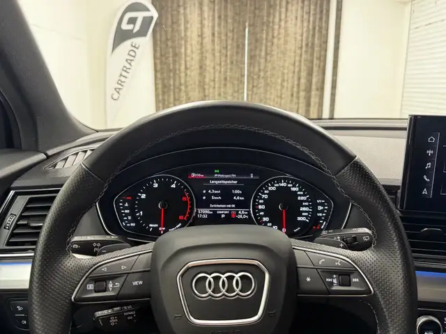 Audi Q5 view 14