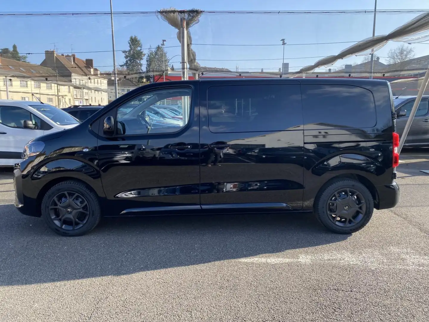 Citroen Jumpy III (2) CABINE APPROFONDIE M 5 PL 2.0 BLUEHDI 180 S\u0026S EAT8 PACK CONFORT + CONNECTIVITE Negru - 2