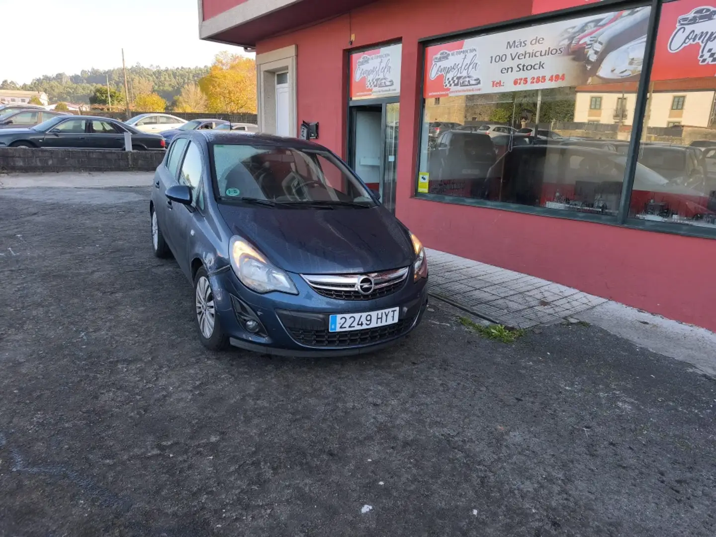 Opel Corsa 1.4 Color Edition Azul - 2