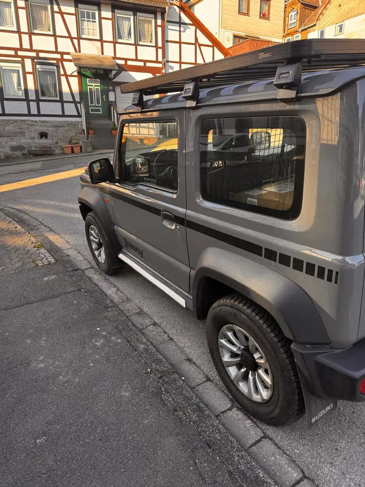 Suzuki Jimny 2024
