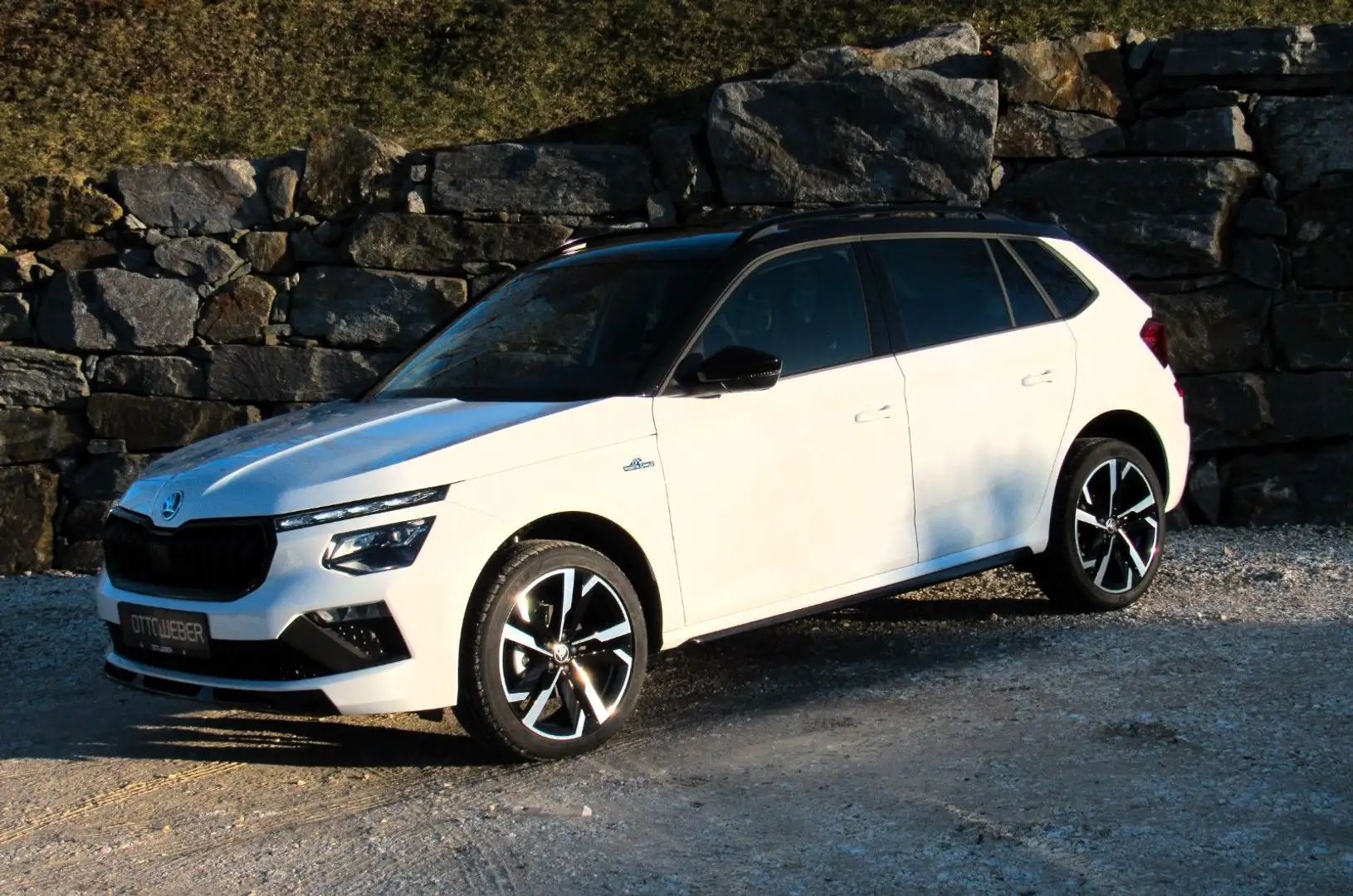 Skoda Kamiq 1.5 TSI DSG Monte Carlo NAVI AHK 18'' RVC Weiß - 2