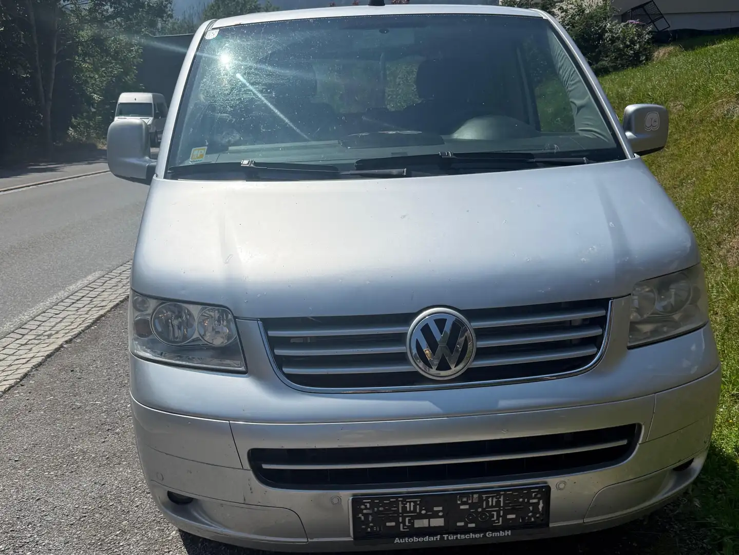 Volkswagen T5 Multivan Multivan Trendline 2,5 TDI 4motionTrendline Silber - 1