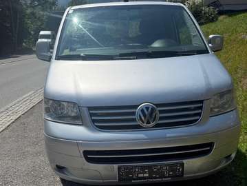 Multivan Trendline 2,5 TDI 4motionTrendline