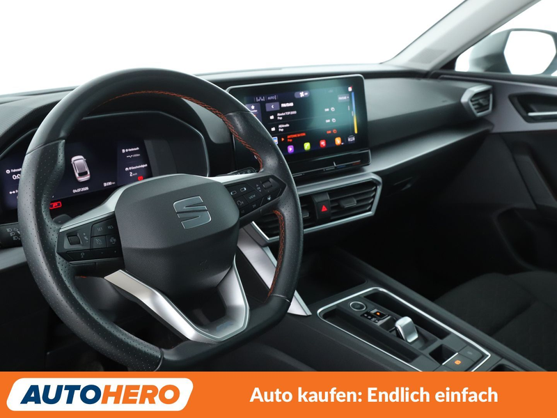 SEAT Leon 1.5 eTSI ACT FR Aut.*NAVI*LED*ACC* — photo 11