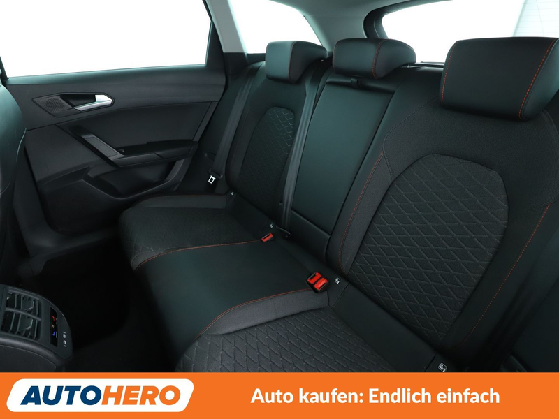 SEAT Leon 1.5 eTSI ACT FR Aut.*NAVI*LED*ACC* — photo 14