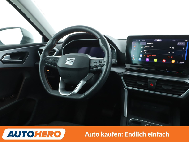 SEAT Leon 1.5 eTSI ACT FR Aut.*NAVI*LED*ACC* — photo 13