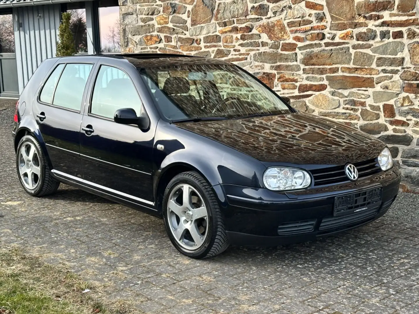 Volkswagen Golf Sport Edition / Automatik / Rollstuhl. Black - 1