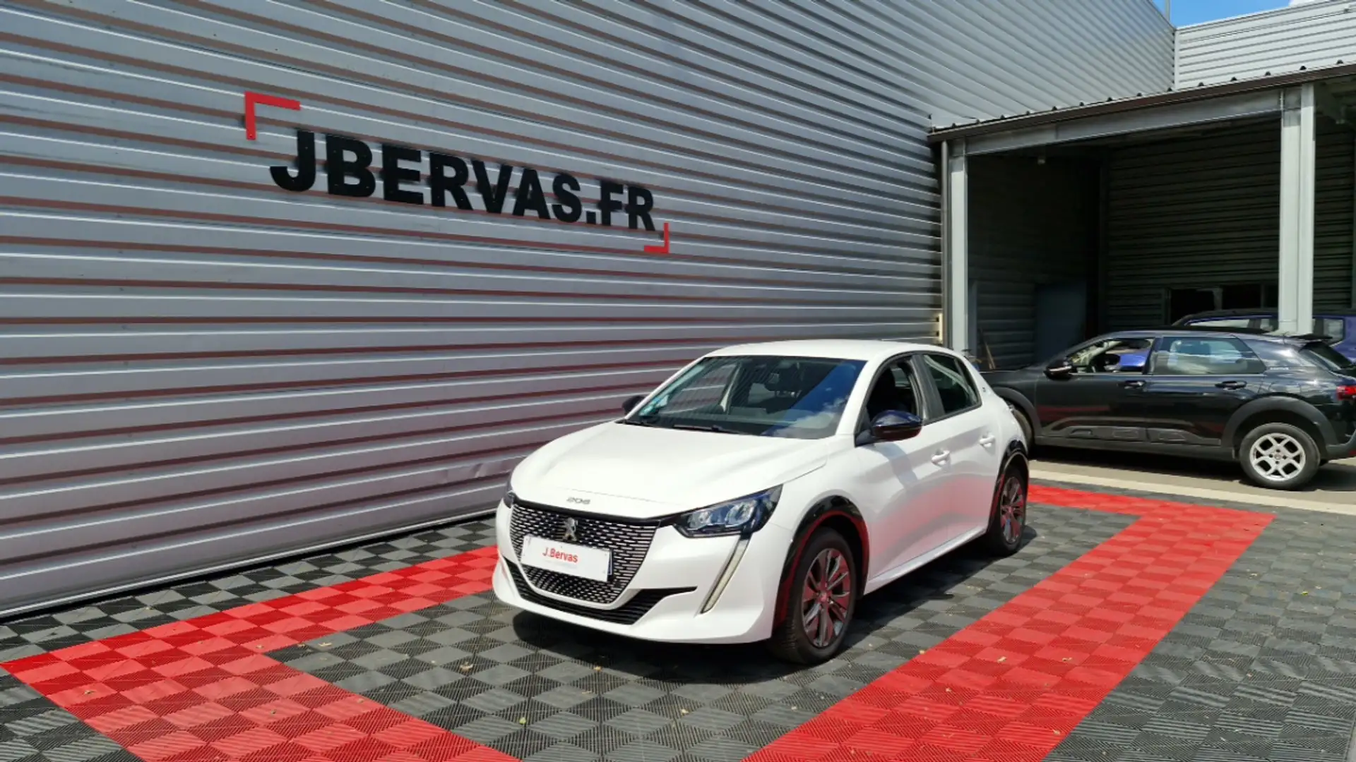 Peugeot 208 ELECTRIQUE 50 KWH 136CH ACTIVE Blanc - 1