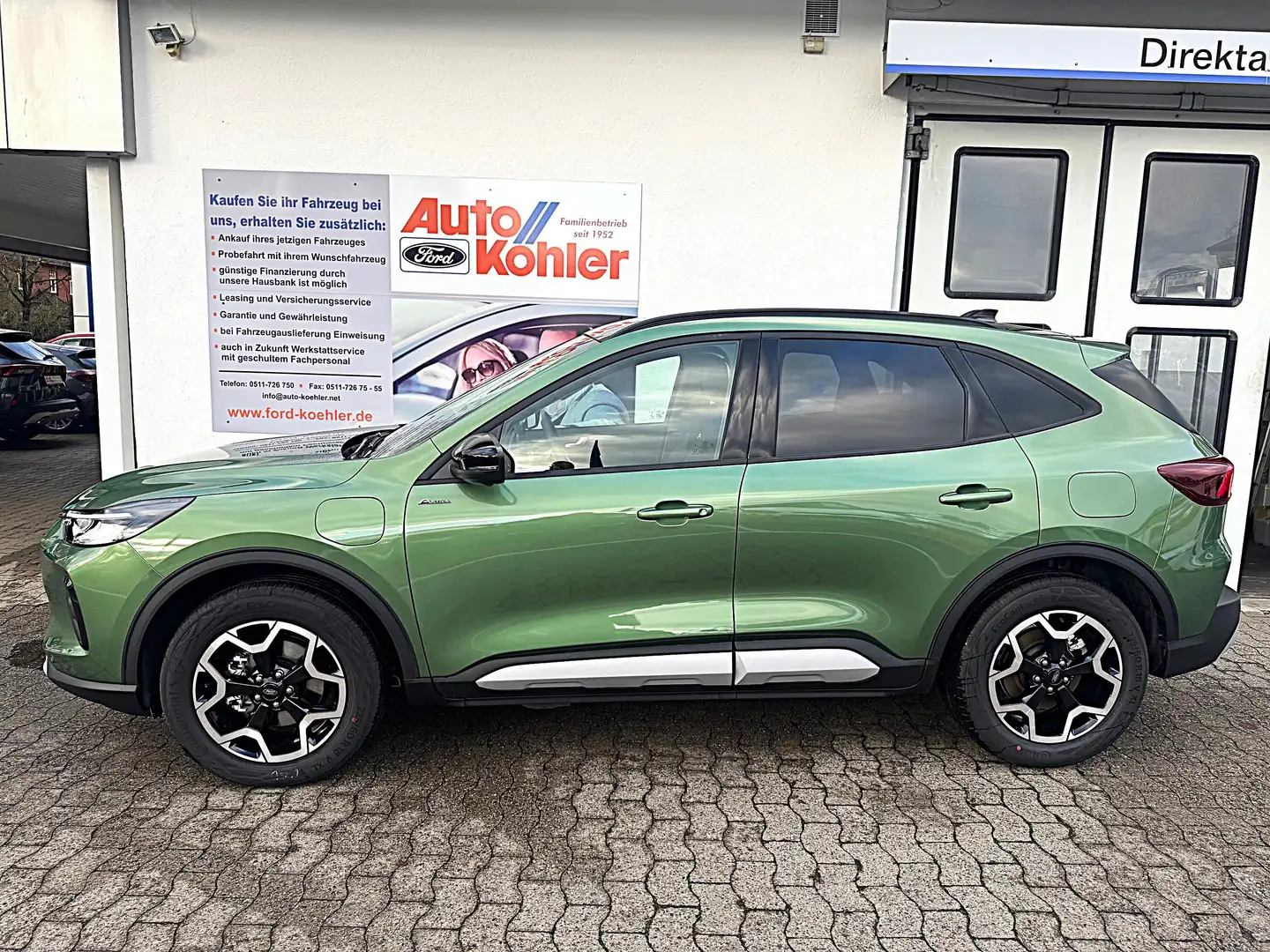Ford Kuga Plug-In-Hybrid Active X (mit AHK bis 2.100 KG) Grün - 2