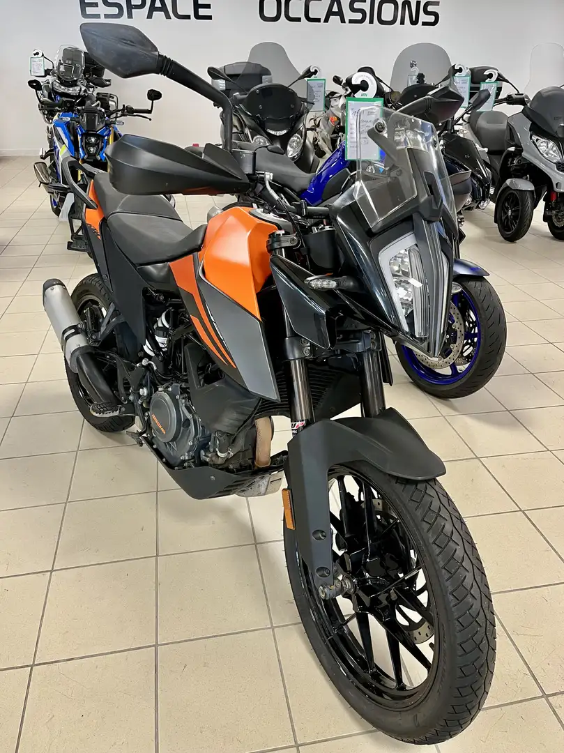 KTM 390 Adventure Orange - 1