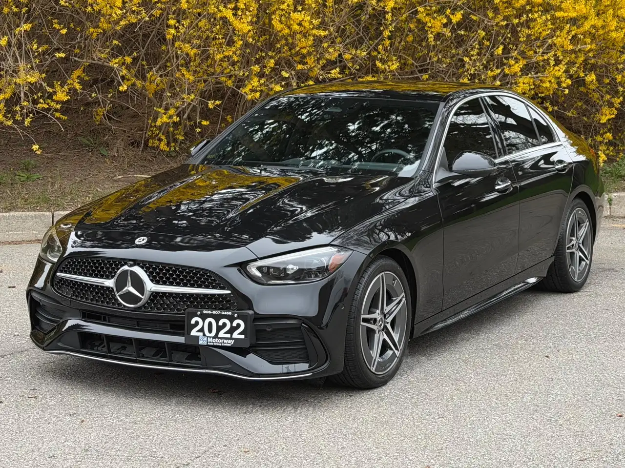 Mercedes-Benz C-Class снимка Mercedes-Benz C-Class
