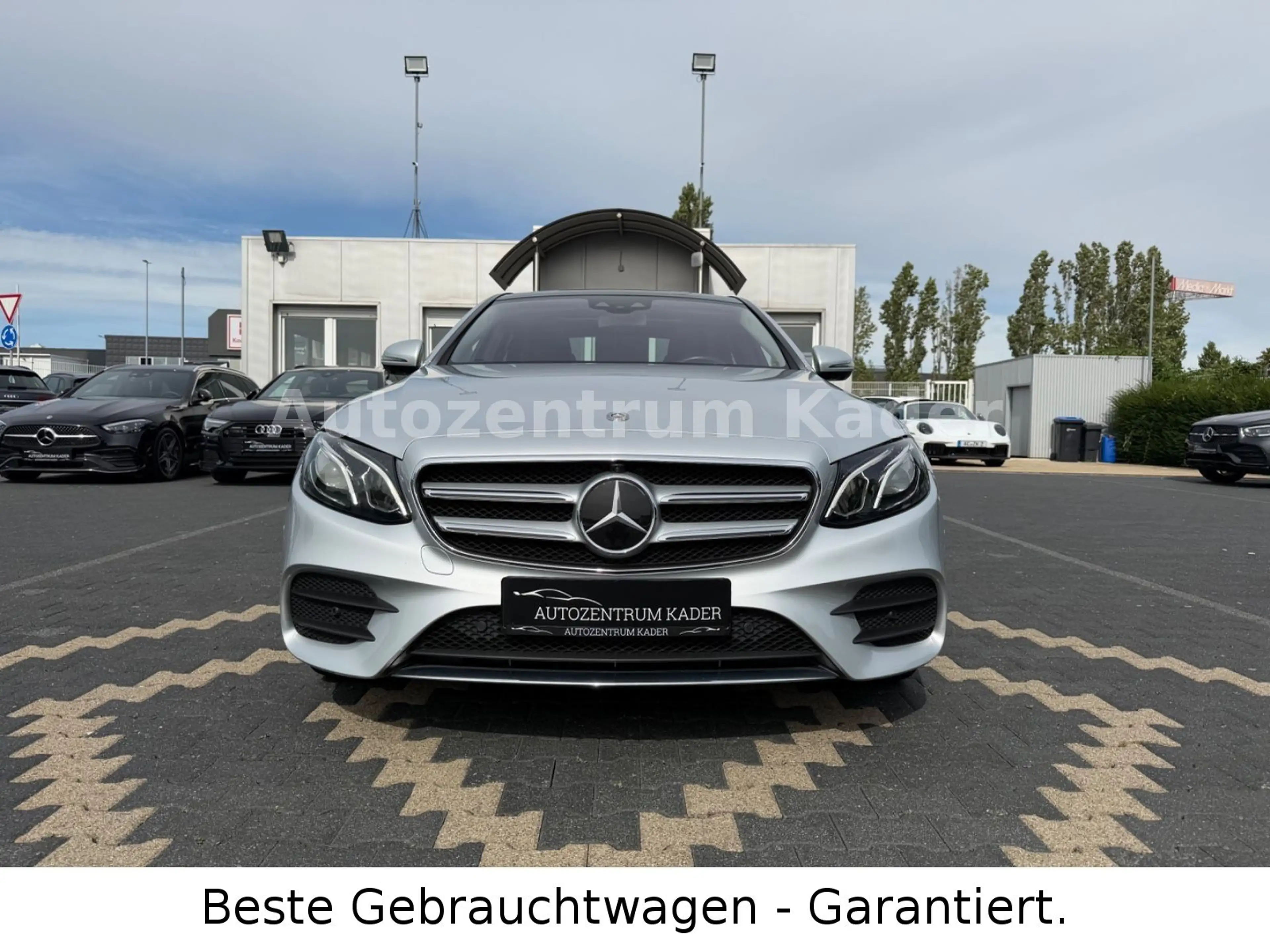 Mercedes-Benz E 400 d 4Matic*StandHZ*Pano*AMG Line*HUD*Luftfah