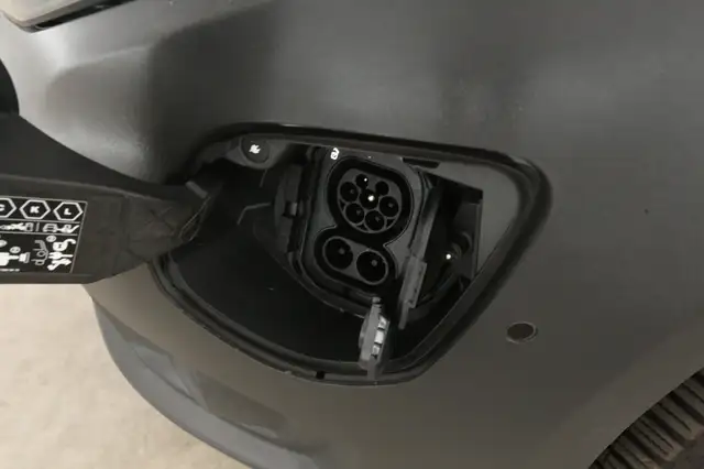 Mercedes-Benz Vito view 8