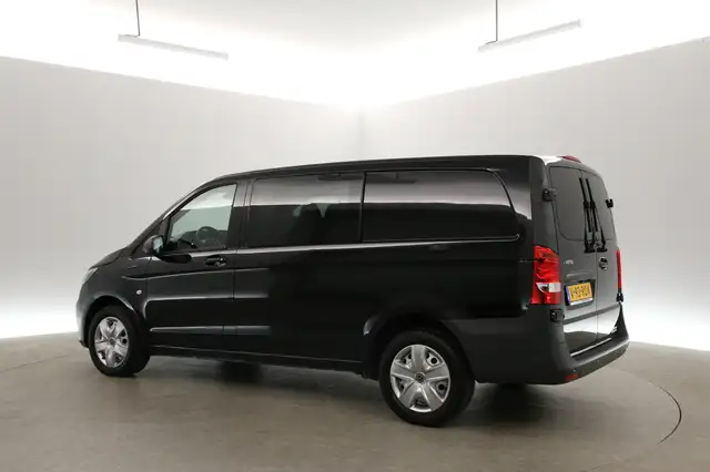 Mercedes-Benz Vito view 4