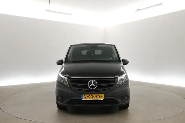 Mercedes-Benz Vito view 9
