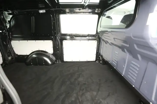 Mercedes-Benz Vito view 28
